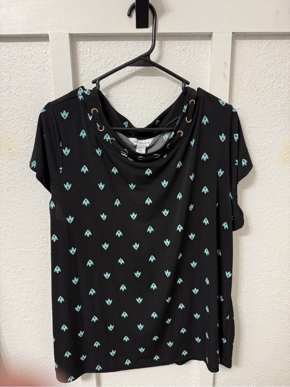 Liz Claiborne Black Short-Sleeve Cowl Neck Top with Mint Accents